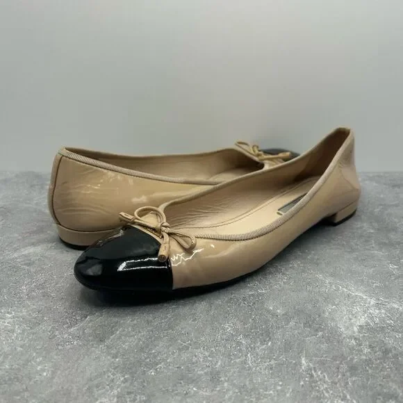 Prada Beige Black Leather Ballet Flats Slip On Size 39.5 Bow Accent Cap Toe